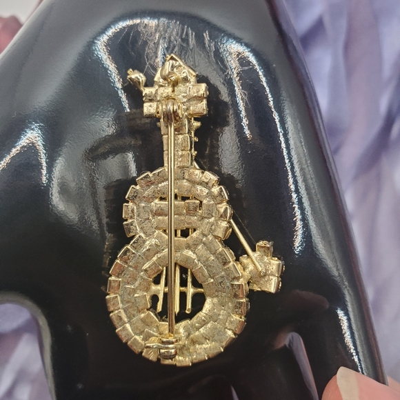 Violin Rhinestone Brooch/Pin - Picture 2 of 2